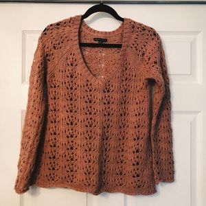 American Eagle blush sweater